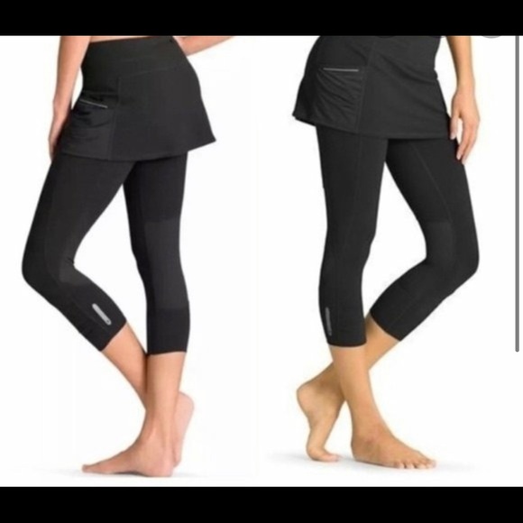 Athleta Contender 2 in 1 Skirt Capri Legging Small - Picture 1 of 7